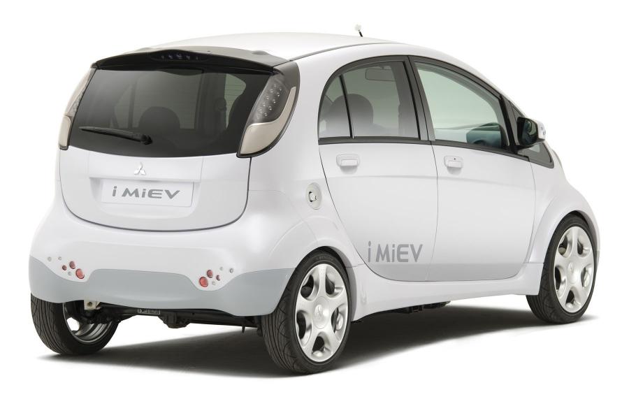  Mitsubishi i-MiEV 2010 года  (фото 6 из 12)